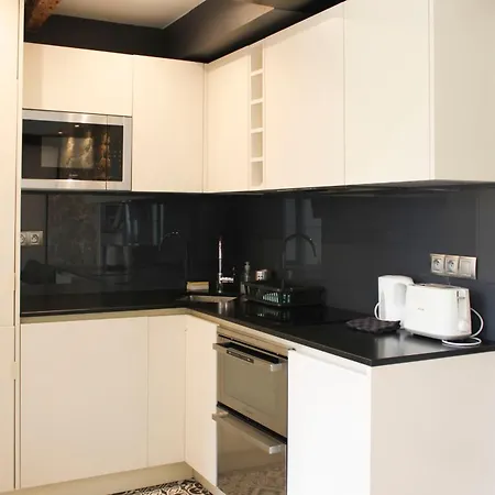 Apartment Charming In The 17th Ideal For 2 Paris