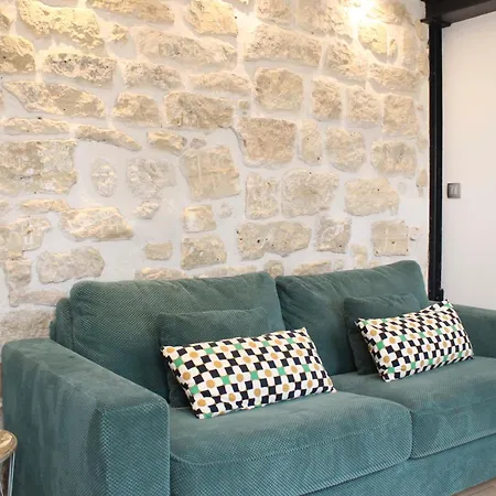 Charming In The 17th Ideal For 2 Apartment