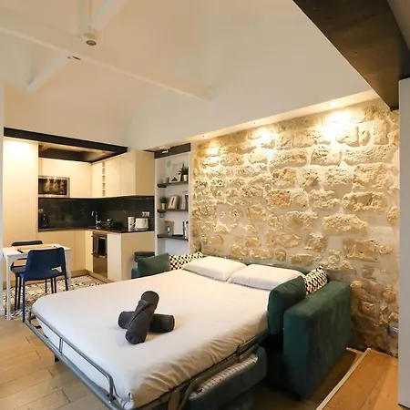 Charming In The 17th Ideal For 2 Paris
