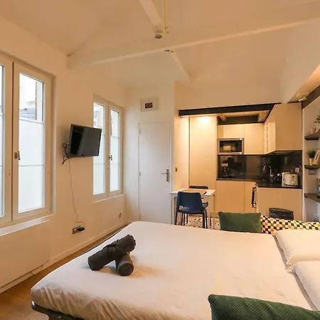 Charming In The 17th Ideal For 2 Apartment *