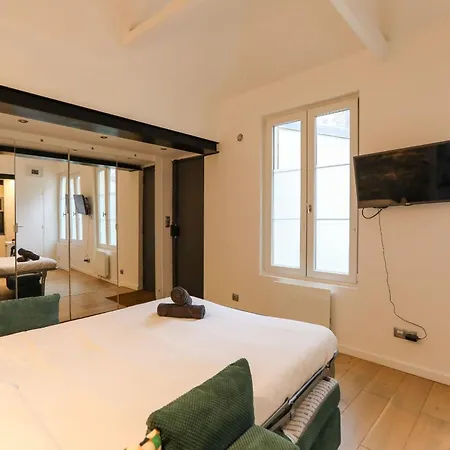 Charming In The 17th Ideal For 2 * Paris