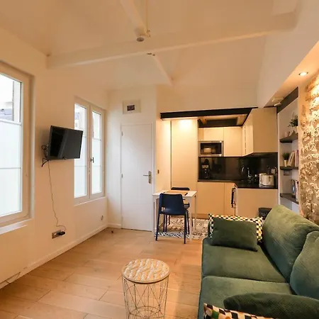 Charming In The 17th Ideal For 2